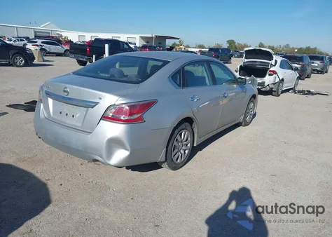 2015 Nissan Altima 2.5 S из США, поврежденный, VIN 1N4AL3AP0FC414112